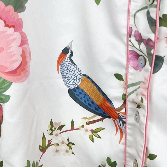 Flora Nikrooz White Bird and Floral Print Satin Pajama Top Size XS - Picture 6 of 8